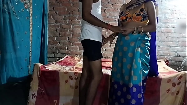 भाभी ने देवर के साथ मचाया रात भर का जोशीला मज़ा