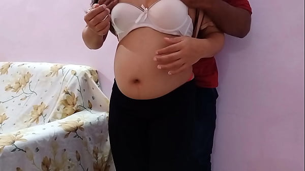 गर्भवती भाभी को फेसबुक से लुभाकर घर ले जाकर जबरदस्ती चोदा
