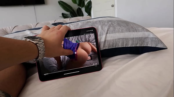 Nonton Video Mesum Bareng Adik Tiriku Yang Seksi – Dolly Paige