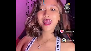 Si Nikol Menggoda Di Live Bigo