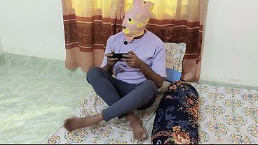 Aku Tebas Adik Tiriku Karena Kasih Dia Main Game.
