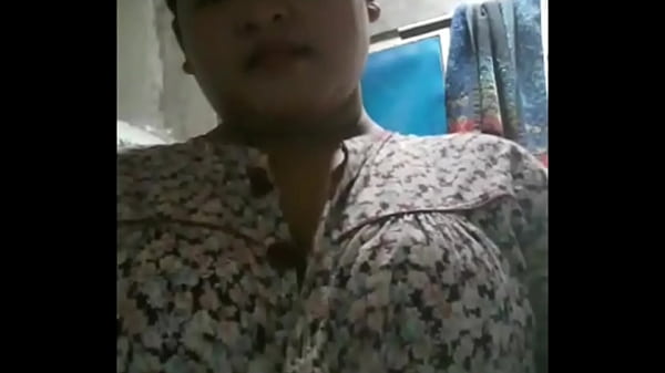 Ibu Filipina Tampil Langsung Dengan Gaya Menggoda