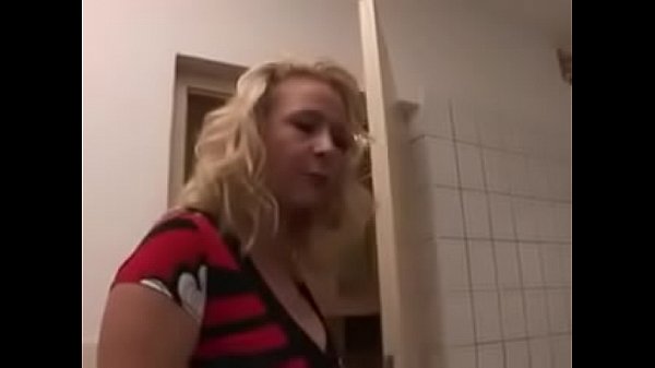 Vivia, Gadis Liar Yang Menggoda Dengan Nafsu Tak Terkendali