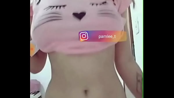 Gadis Muda Menggoda Dengan Celana Dalam Di Live Bigo