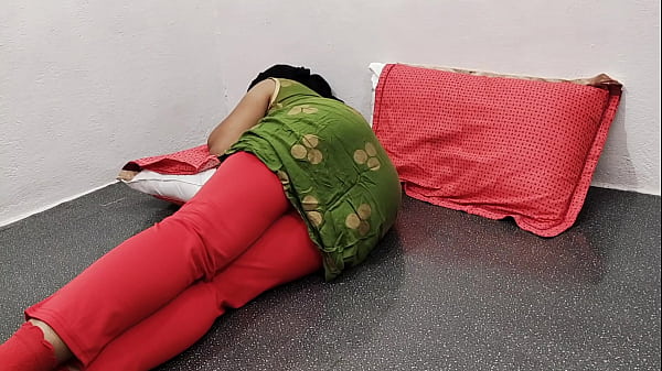 Pertama Kali Anal Seks Dengan Pasangan Suami Istri Hindi Yang Romantis Dan Menggairahkan