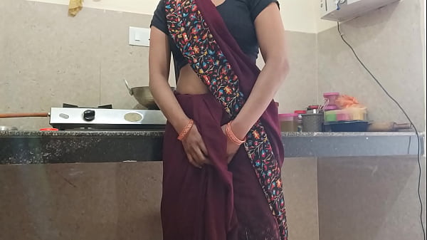 Gadis Desa India Yang Seksi Bercinta Di Dapur Dengan Suara Erotis Yang Jelas