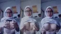 Nurul Maisarah, Toket Montok Berbalut Jilbab Putih