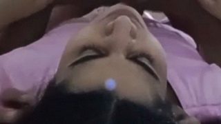 Pasangan Di Ranjang Buka Baju Video Mesum Buatan Rumahan