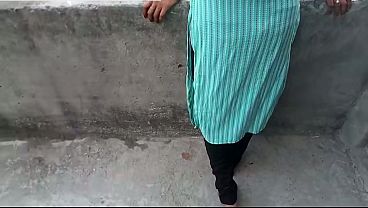 Bhai Ne Apni Desi Stepsister Ko Zor Zor Se Chodkar Chilla Chilla Ke Barbaad Kar Diya, Pura Safed Maal Nikal Diya