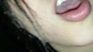 Cewek Cantik Montok Tapi Payudaranya Kendor Lagi Nungging Di Atas Kontol