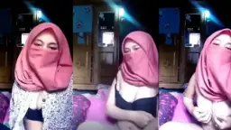 Jilbab Merah Muda Membara