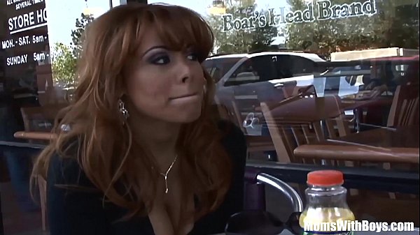 Sienna West, Milf Ebony Yang Menggoda Dalam Kencan Panas Dan Aksi Ranjang