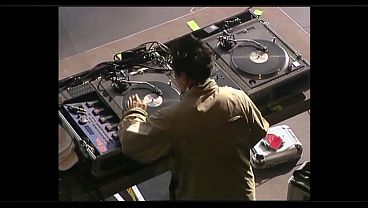 Bersamamu Di Atas Panggung (live Di Rock Am Ring 2001) – Malam Itu, Nafsu Dan Keringat Bercampur Jadi Satu.