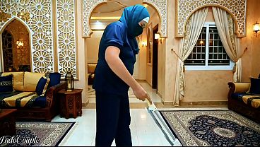 Bantu Majikan Jilbab Ngabisin Kontol Bos Sampe Tumpah Di Mulut