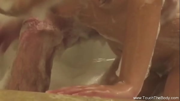 Pijat Erotik Menggoda Bergaya Asia