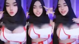 Cosplay Perawat Suster Arrazyny Hijab, Pasien Langsung Tegang Liat Lekuk Tubuhnya.