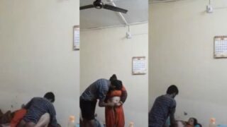 Penyewa Ngewe Nyokap Kontrakan Sampe Crot Di Memek Desinya
