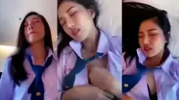 Smp Genjot Sugar Daddy Pake Seragam, Mulusin Kontol Sampai Banjir