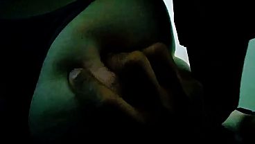 Kakak Tiriku Lagi Horny Banget, Minta Aku Bantu Sampe Puas.