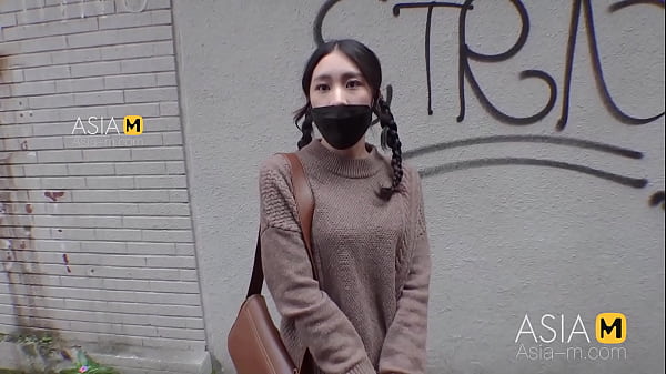 Ngentot Liar Di Jalanan Asia Bareng Tan Ying Ying – Video Porno Paling Hot & Bikin Teler!