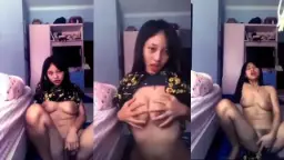 Colmek 3 Jari, Muncrat Keluar, Meruchan Jerit Nikmat Sampai Teler.