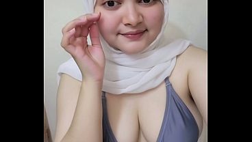 Awal-awal Goyang Twerk Pake Hijab, Bikin Crot Keluar Sendiri