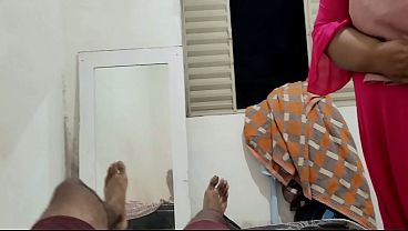 Meia-irmã árabe Nua Entra No Quarto Danada E Goza Gostoso Com Ele