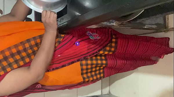 Bhabhi Ke Muh Se Nikli Garam Awaazein, Kitchen Se Bedroom Tak Devar Ne Chod Diya, Viral Mms Mein Hindi Voice.