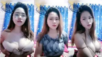 Abg Toge Mainin Toket Live, Mulus Dan Montok Banget