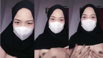 Dedek Hijab Makin Berani Goyang Uting Di Depan Kamera
