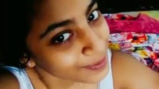 Tamil Cewek Selfie Telanjang, Crot Di Muka Sendiri.