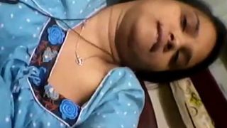 Video Ngentot Pegawai Bank Desi Bugil, Tiga Sekawan Mainin Diri Sendiri