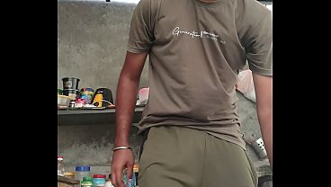 Cewek India Sendirian, Mainin Kontol Kecilnya Muter-muter
