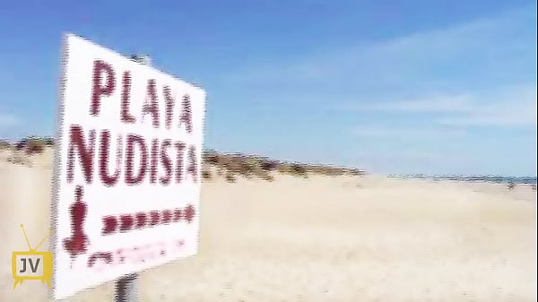 Di Pantai Bugil Bareng Keluarga, Semua Telanjang Dan Bikin Mupeng!