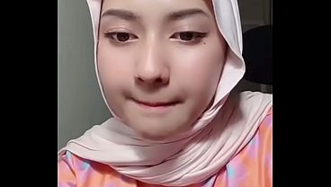 Live Jilbab Hot, Goyang Bikin Tegang